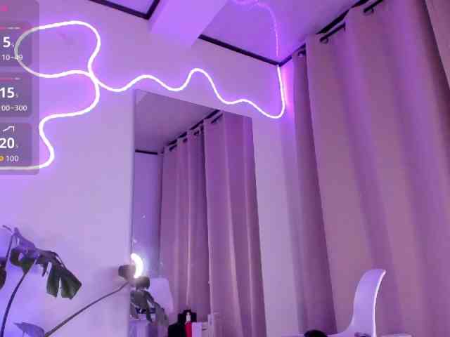 allison-alahia Sex Cam Show