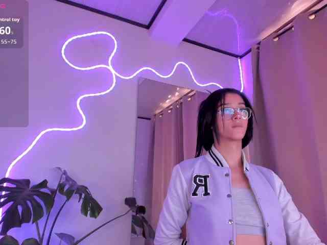 allison-alahia Sex Cam Show