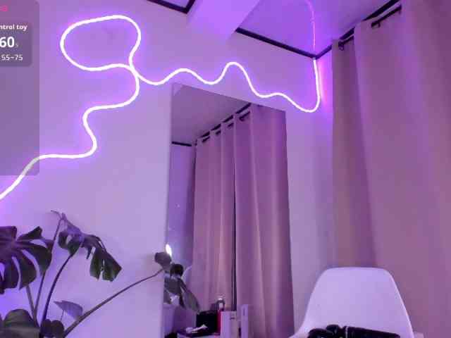 allison-alahia Sex Cam Show