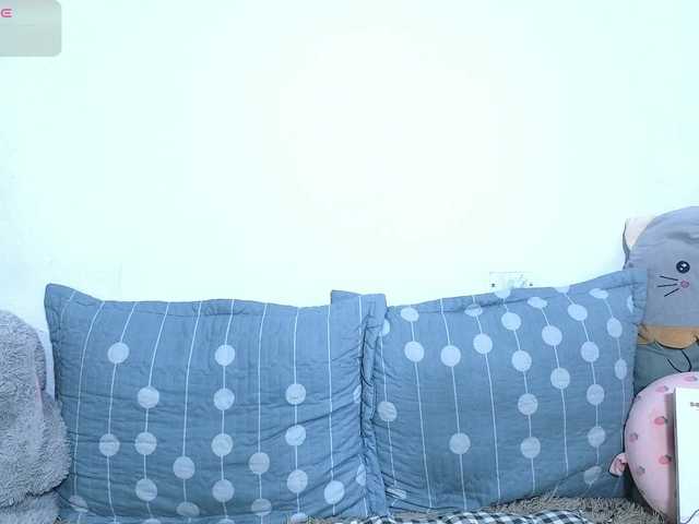 petite-paola's BongaCams show and profile