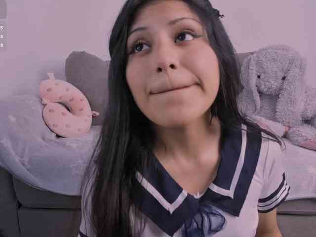 petite-paola webcam