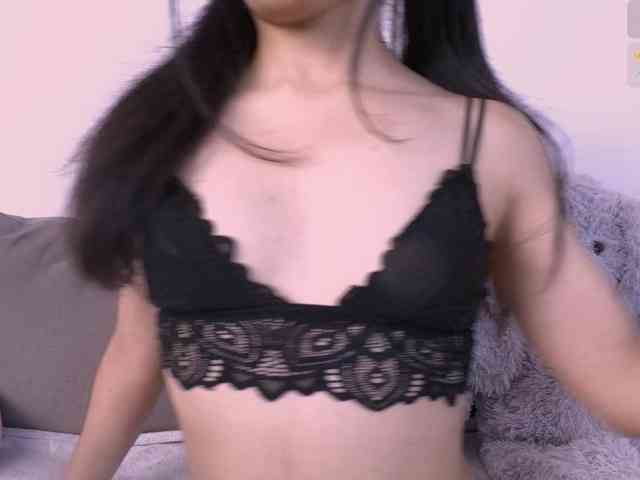 petite-paola webcam