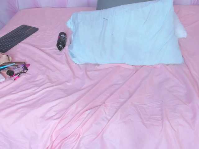 TaniaBellini's BongaCams show and profile