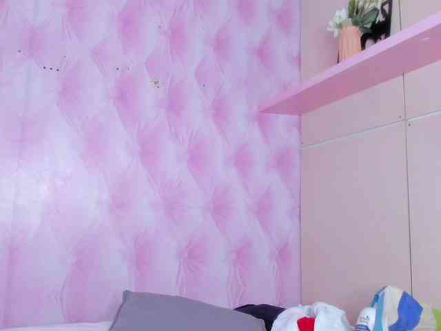 TaniaBellini webcam