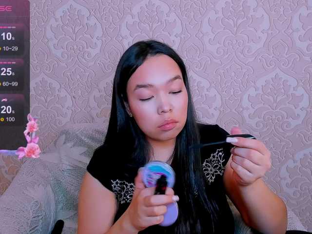 magiclee's BongaCams show and profile