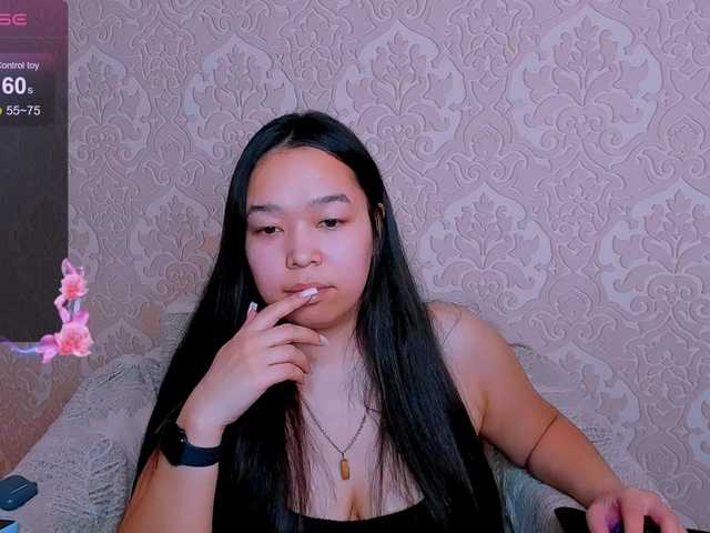 magiclee's BongaCams show and profile