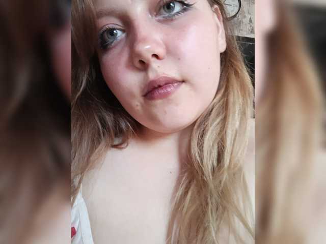 vaverika live cam on BongaCams
