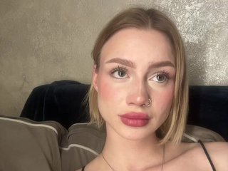 RealLinaaa Porn Show