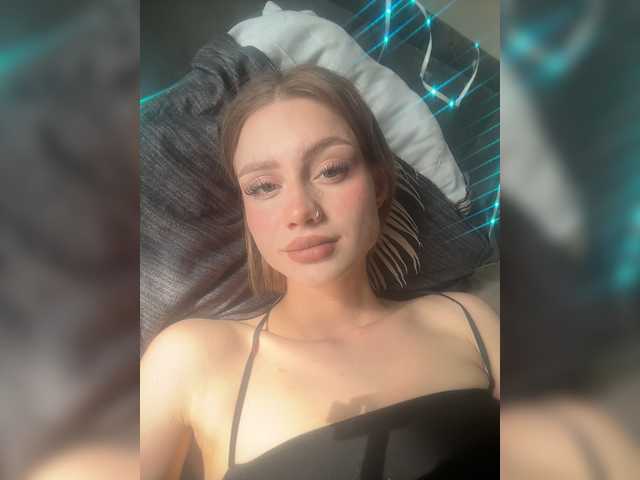 Linaaa live cam on BongaCams