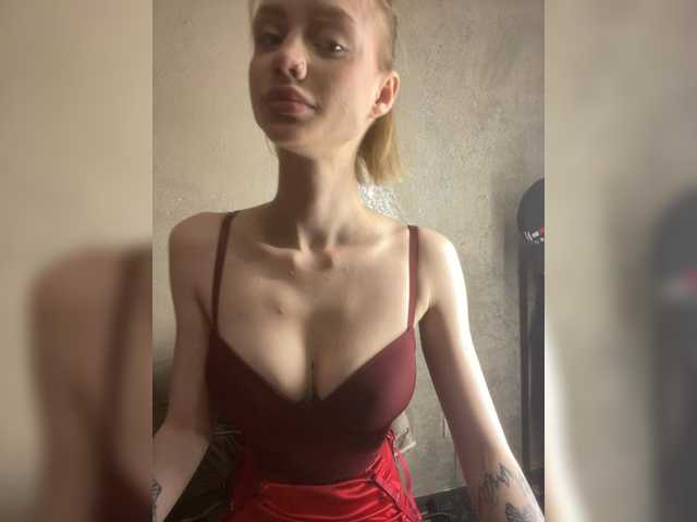 Linaaa's BongaCams show and profile