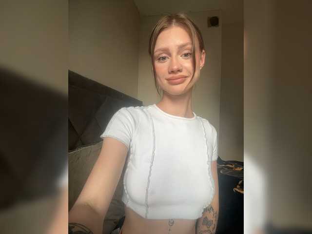 Linaaa live cam on BongaCams