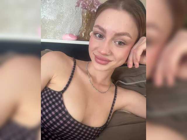 Linaaa live cam on BongaCams