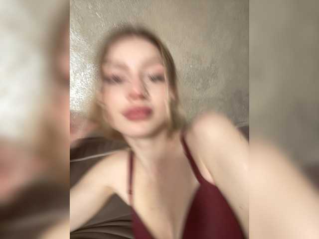 Linaaa's BongaCams show and profile