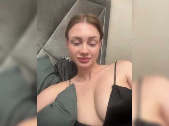 Linaaa live webcam show