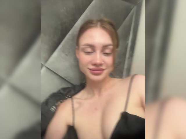 Linaaa live webcam show