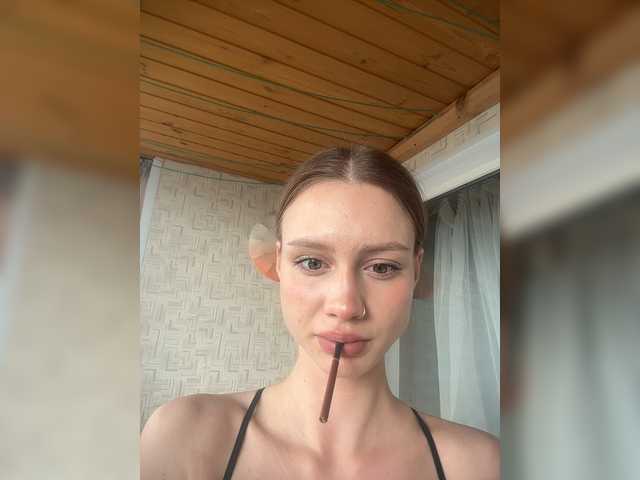 Linaaa live cam on BongaCams
