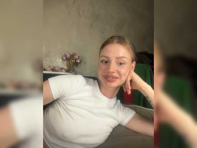 go to chat with RealLinaaa