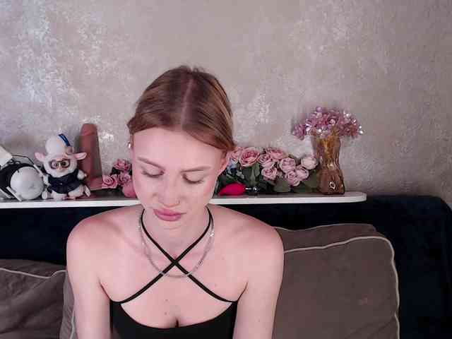 RealLinaaa webcam