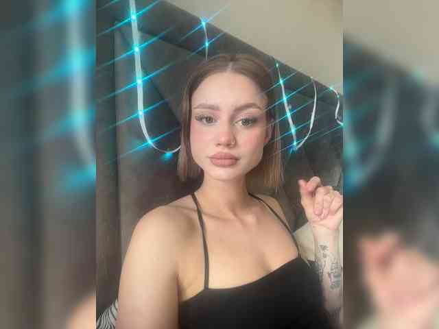RealLinaaa webcam