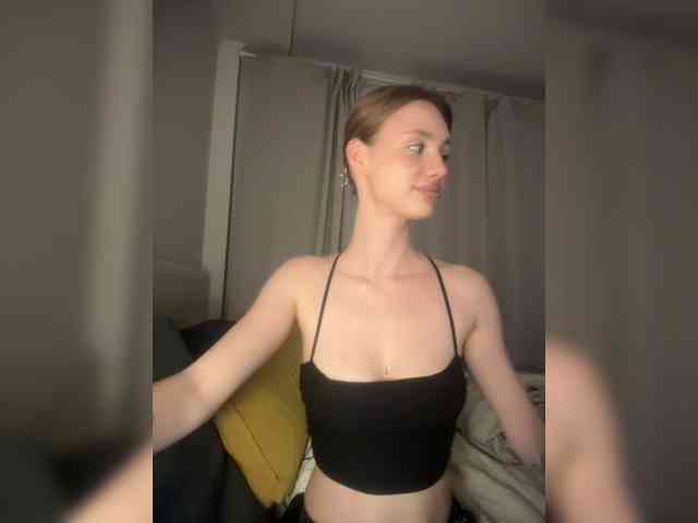 RealLinaaa webcam