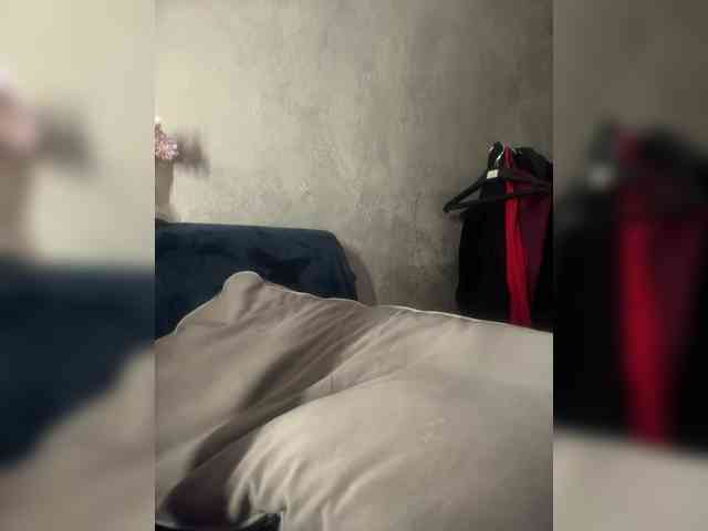 RealLinaaa webcam