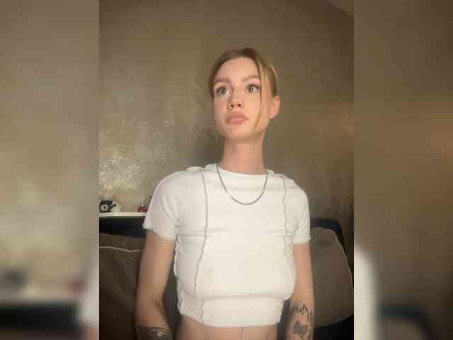 Linaaa Live Webcam on BongaCams