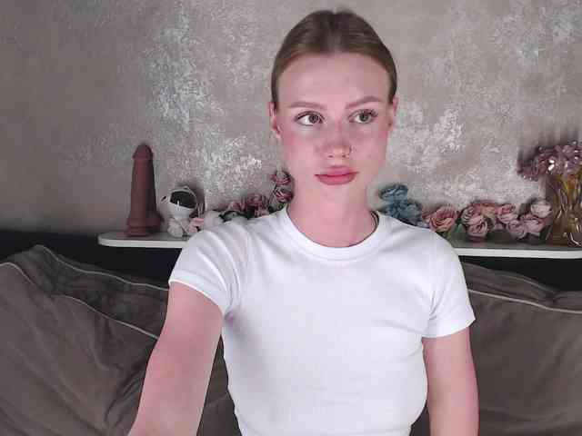 RealLinaaa webcam