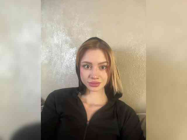 Linaaa Live Webcam on BongaCams