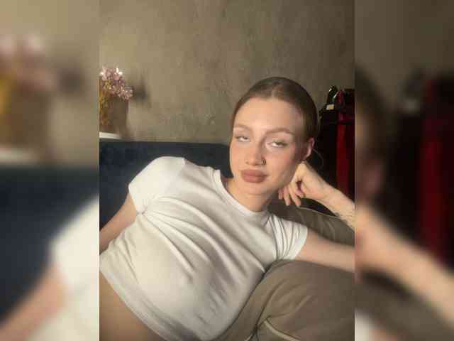 RealLinaaa webcam
