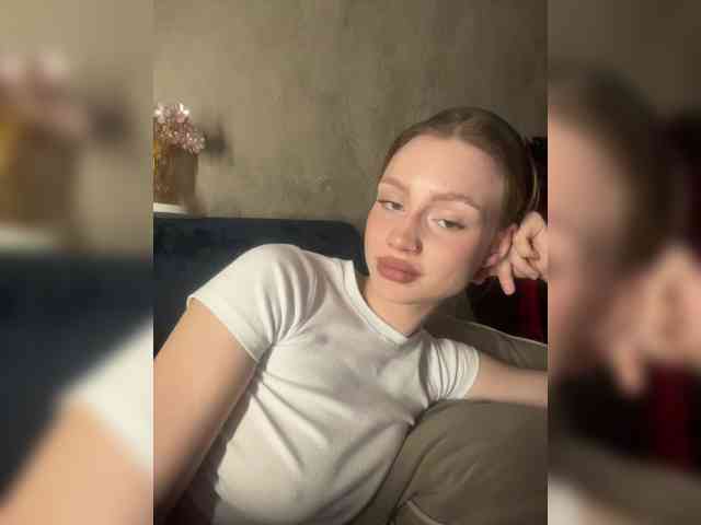 RealLinaaa webcam
