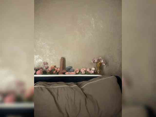 RealLinaaa webcam