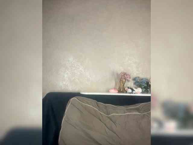 RealLinaaa webcam