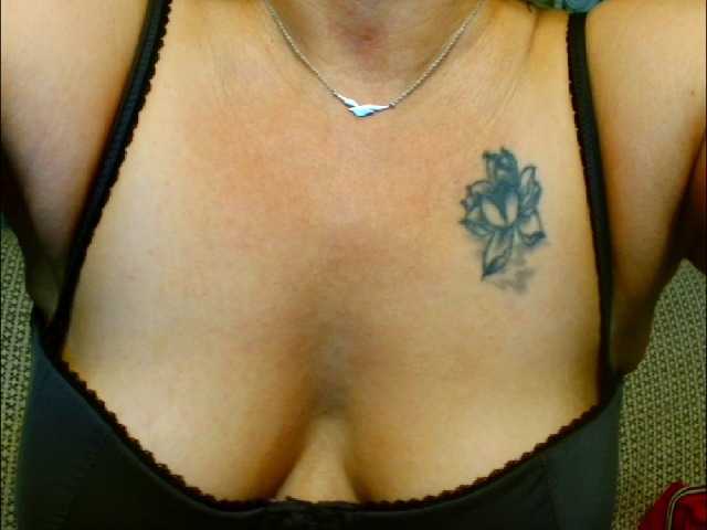 Natali3855 live cam on BongaCams