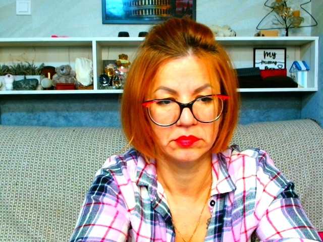 le modèle Natali3855 est en webcam porno dans un show sur le site bongacams, il possède les tags suivants: White/Caucasian,Redhead,Shaved