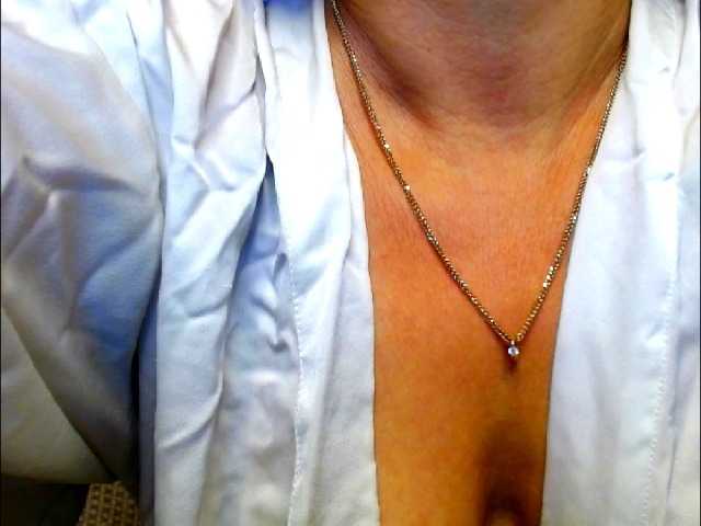 Natali3855 live cam on BongaCams
