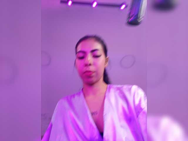 MaiaWatson live cam on BongaCams