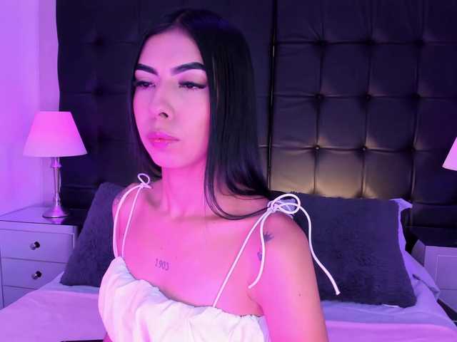 MaiaWatson live cam on BongaCams