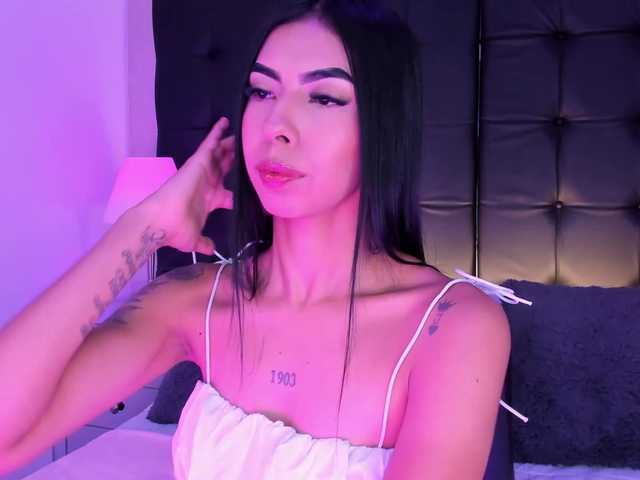 MaiaWatson live cam on BongaCams