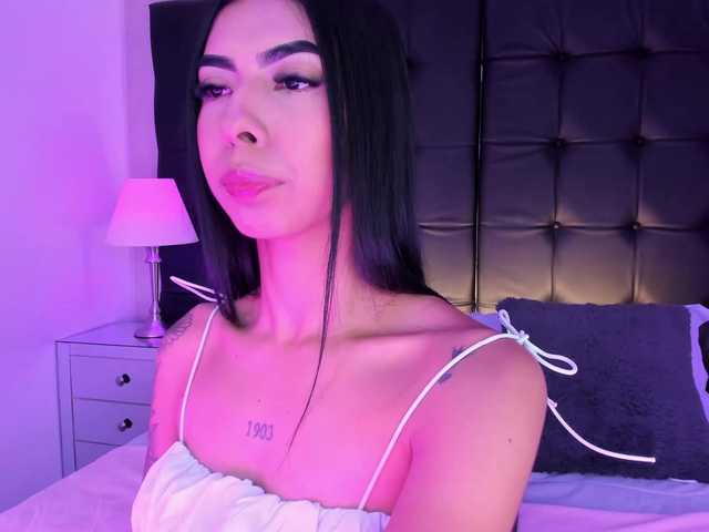 MaiaWatson live cam on BongaCams