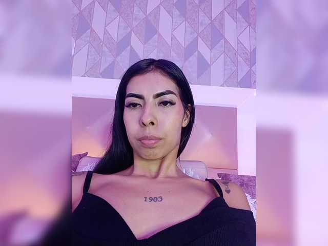 MaiaWatson live cam on BongaCams