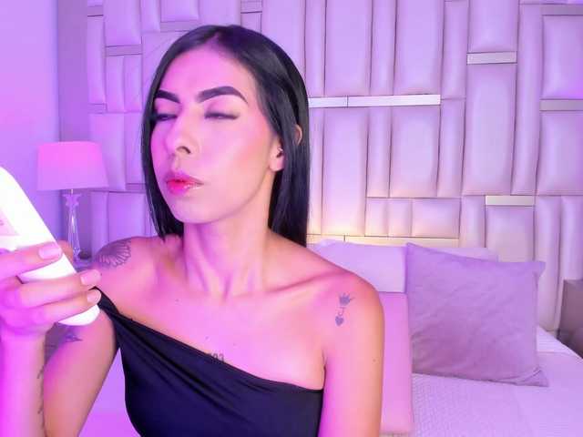 MaiaWatson live cam on BongaCams