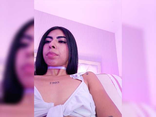 MaiaWatson live cam on BongaCams