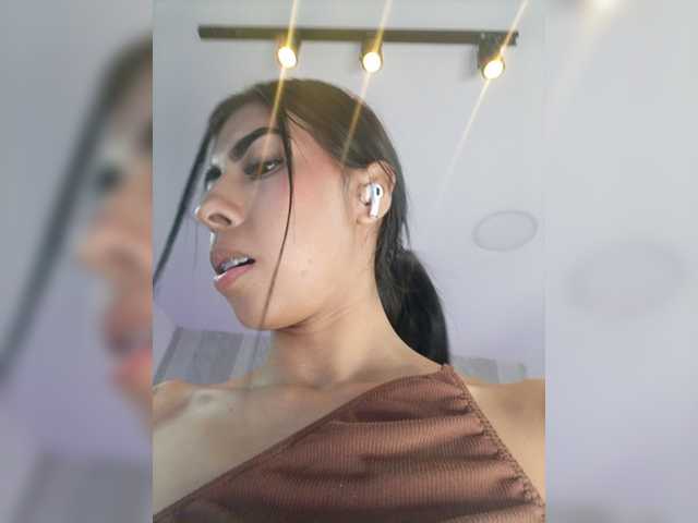 MaiaWatson live cam on BongaCams