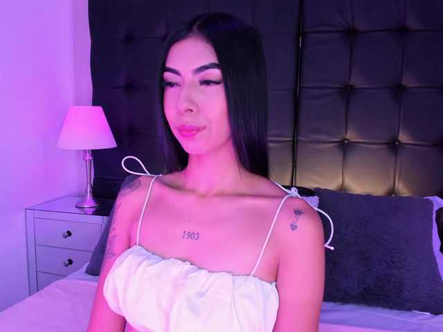 MaiaWatson live cam on BongaCams