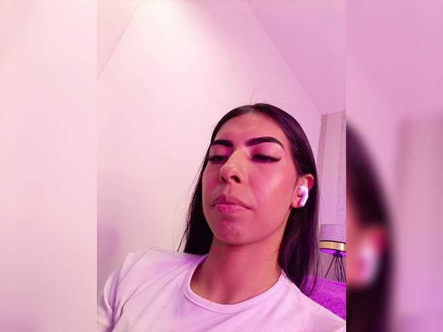MaiaWatson live cam on BongaCams