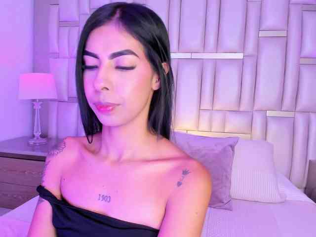 MaiaWatson webcam