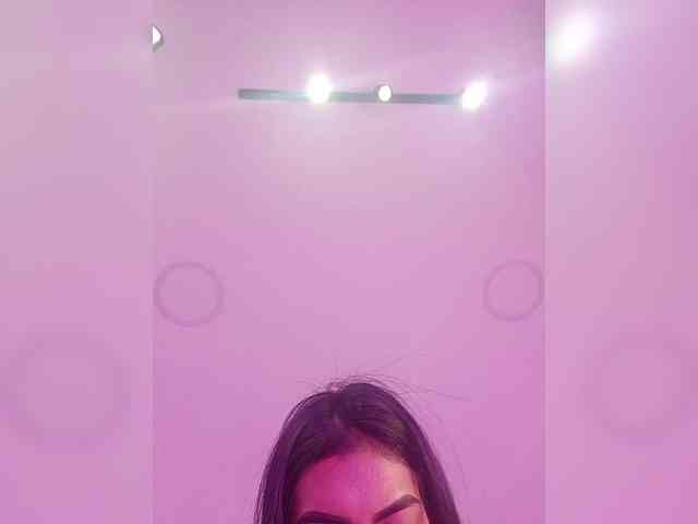 MaiaWatson webcam