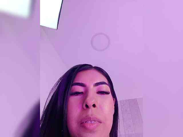 MaiaWatson webcam