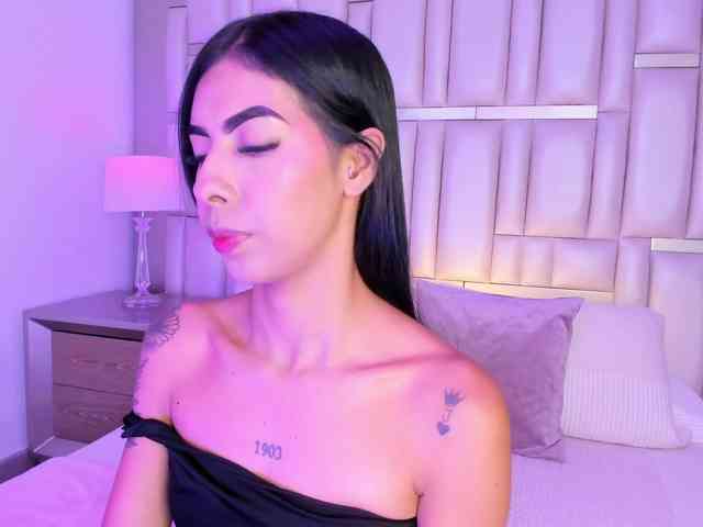 MaiaWatson webcam
