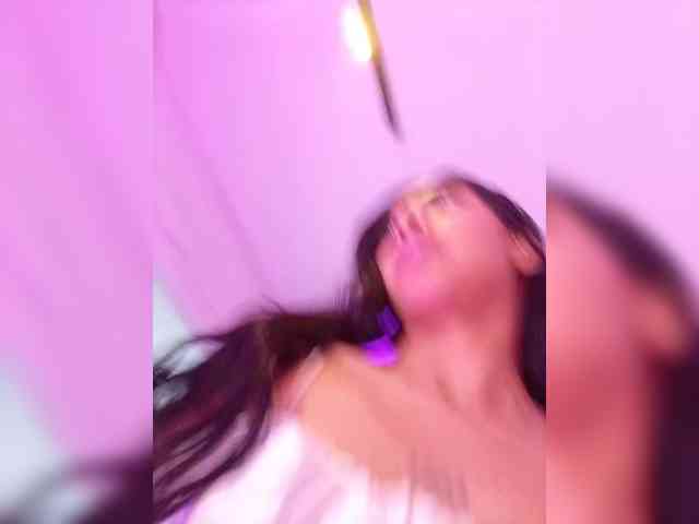 MaiaWatson webcam